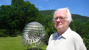 Prof. Dr. Albrecht Pietsch zu Besuch im Mathematischen Forschungsinstitut Oberwolfach (2004)