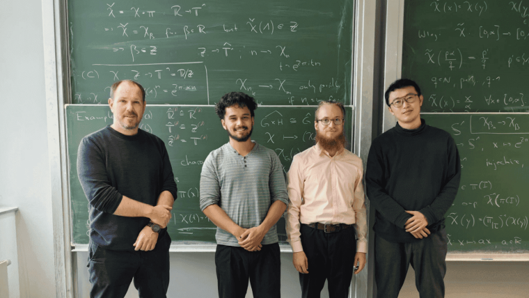 Group photo research group dynamical systems 2024